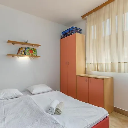 Guest house Janez 3*