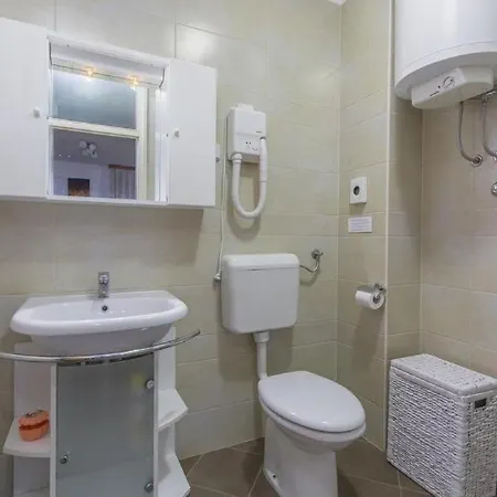 Janez Guest house